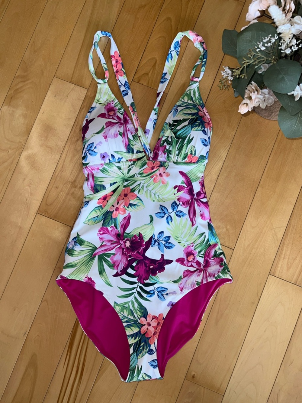 TOMMY BAHAMA Reversible One Piece Swimsuit 🌸 Size 6